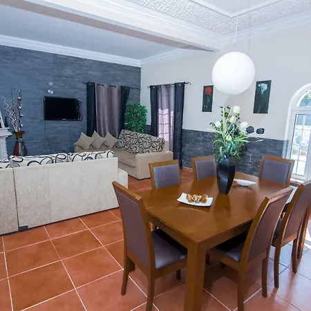 Moradia Correia Holiday home *